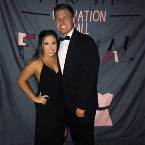 Meet your Posher, Caity beth